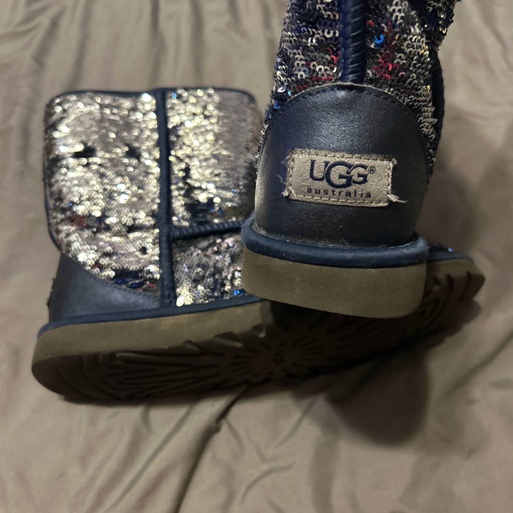 Ugg Womens Sequin Classic Short Boot  Navy